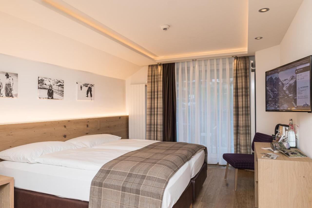 Hotel Bella Vista เซอร์แมท ภายนอก รูปภาพ